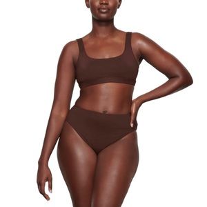 SKIMS Swim Tank‎ Bikini Top Women's Size 4X  Cocoa Brown Scoop Neck Stretch